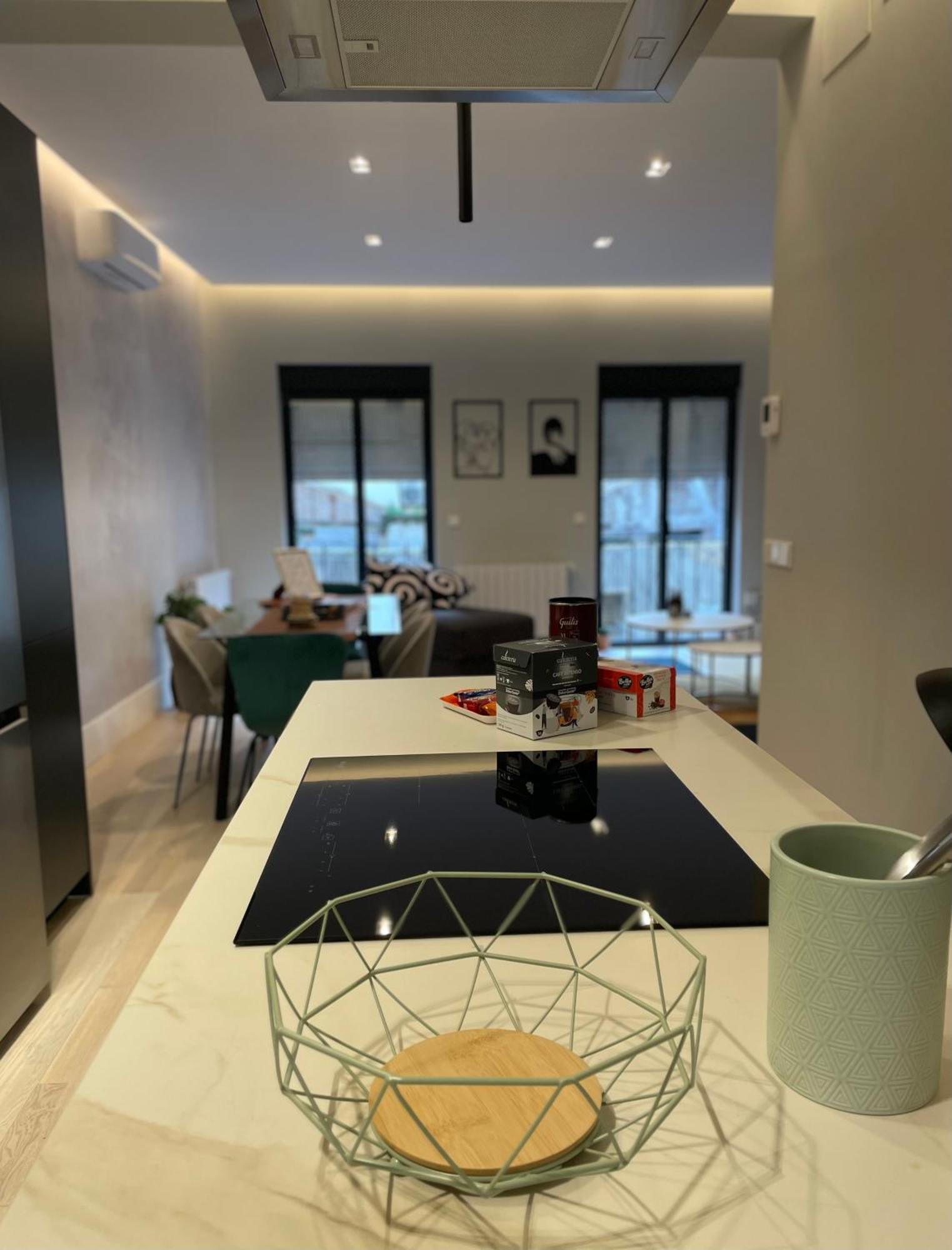 En El Corazon De Madrid, Casa Moderna Leilighet Eksteriør bilde